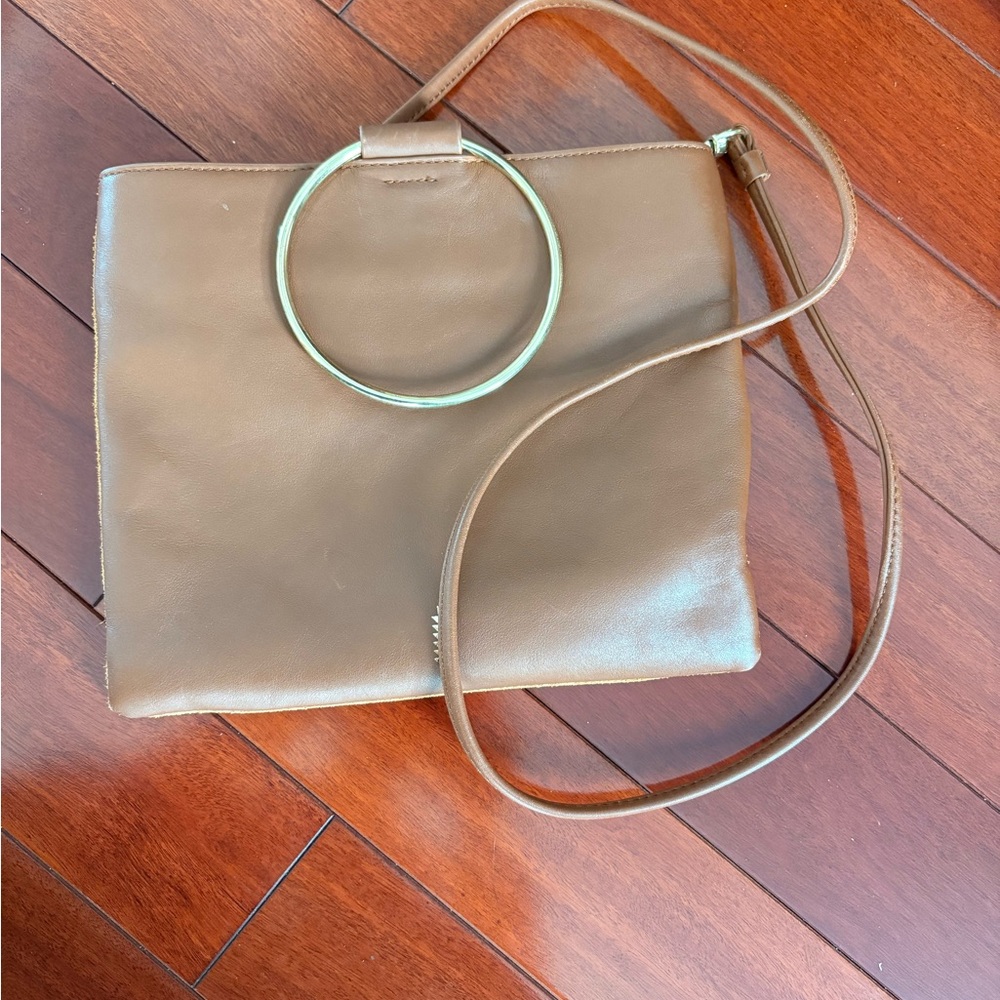 Thacker Le Pouch - Picture 2 of 4